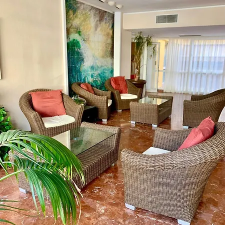 Apartment Ar - And Cozy In Benalmadena