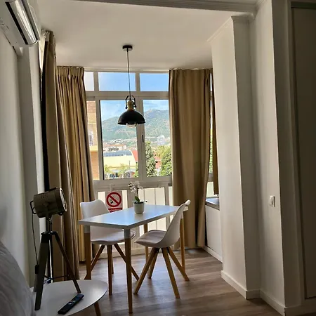 Ar - And Cozy In Apartment *
