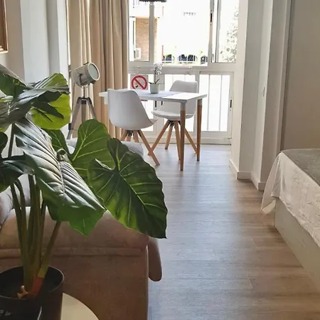 Ar - And Cozy In Apartment Benalmadena