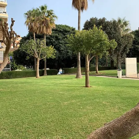 Apartment Ar - And Cozy In Benalmadena