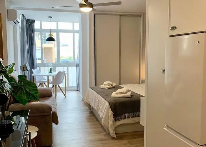 Ar - And Cozy In Apartment Benalmadena